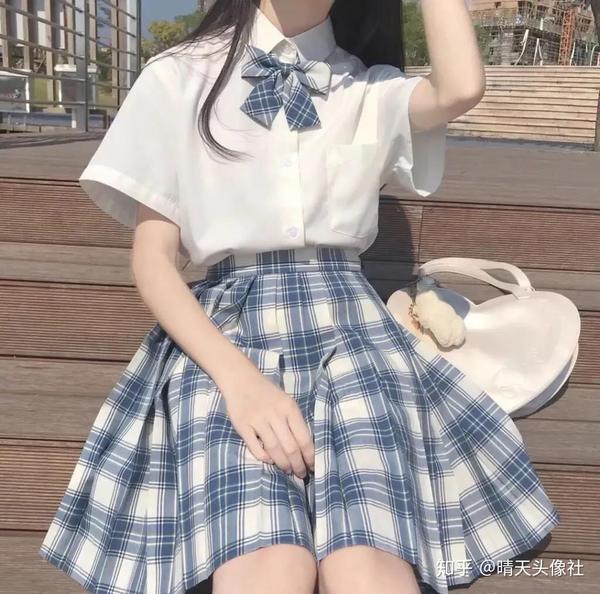 jk制服女生头像,落落晨星,不如姑娘眉眼动人