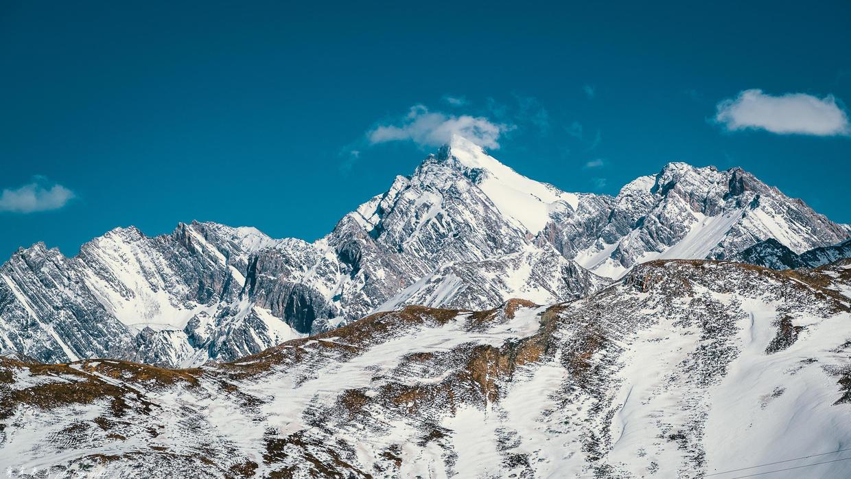 自驾寻觅岷山主峰雪宝顶这些广义上的四川黄龙风景你遇见了吗