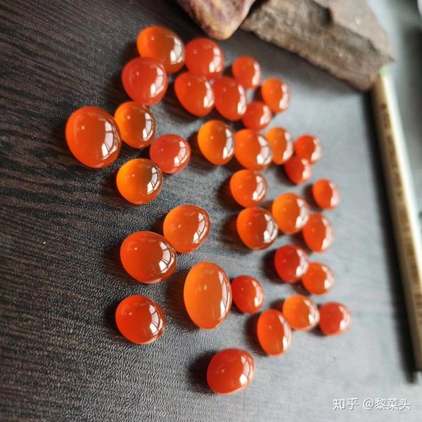 南红中的珠宝——冰红