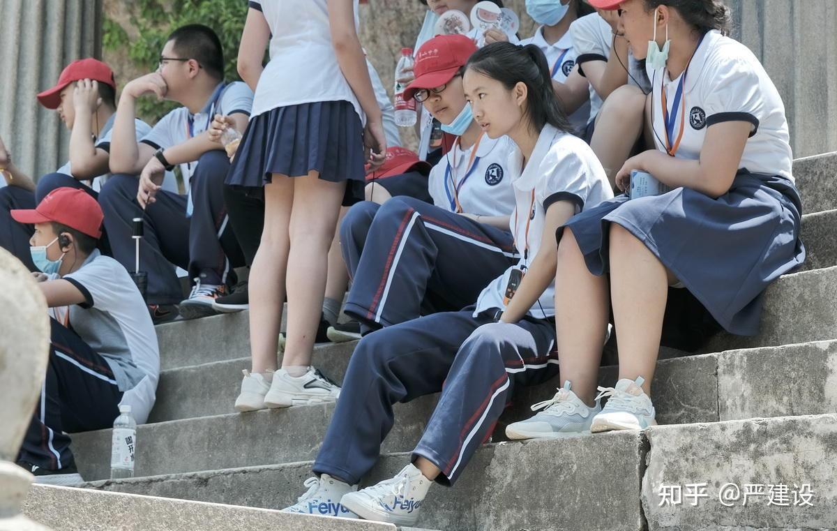 偶遇华山中学青春美貌女生【严建设】