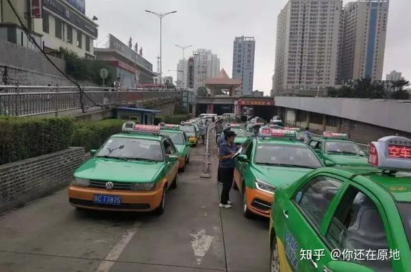 宝鸡南站出租车待客区秩序变好了你有没有感受到