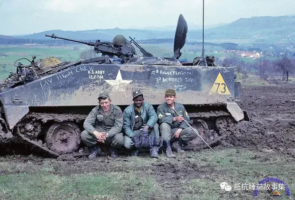 第3装甲师3旅第32装甲团3营侦察排的一个车组和他们的m114骑兵战车