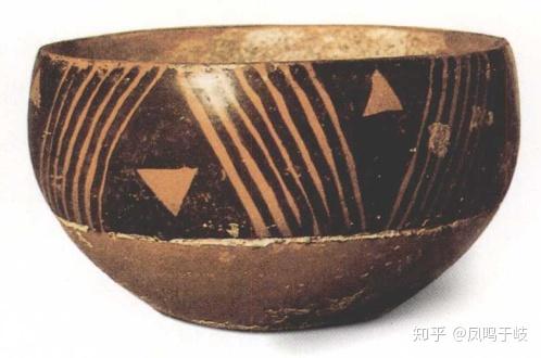 彩陶三角曲折纹钵,仰韶文化半坡类型