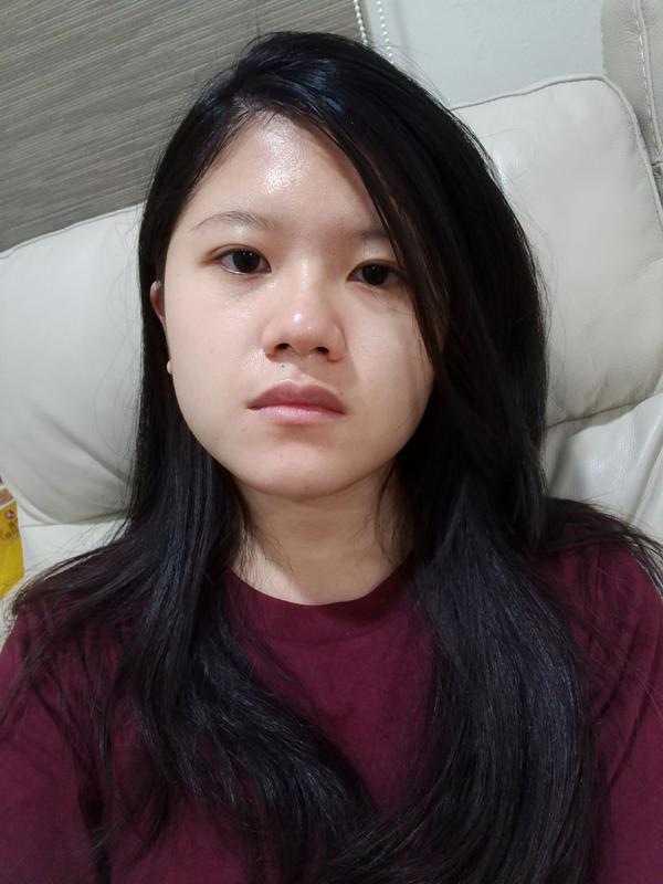 我几乎天天素颜,上学打工健身约会都素颜,个人觉得自然就好了