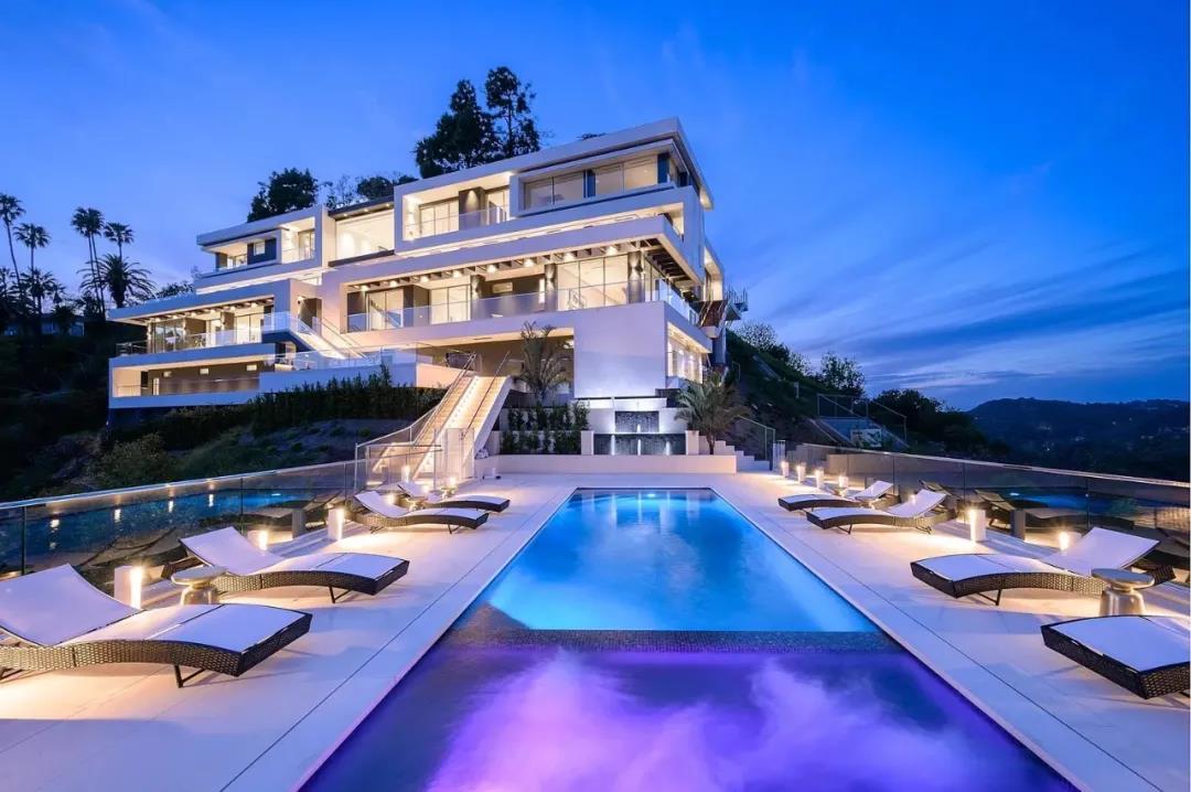 售价3.5亿,1200平山顶别墅,真正的豪宅!