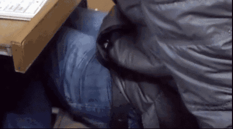 总爱抖腿不仅是礼仪问题,还可能是一种病