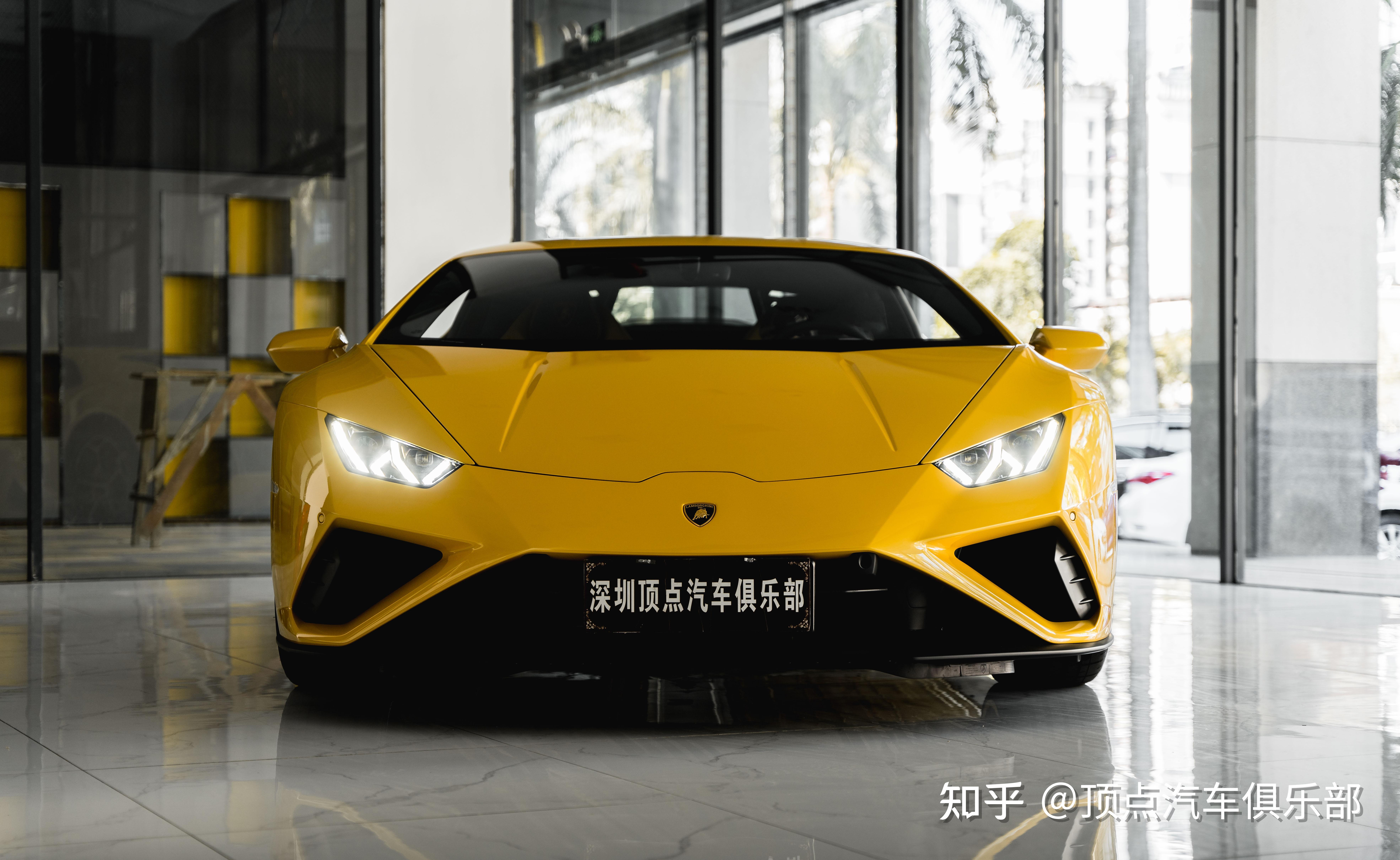 evo后驱版外观非常的炫酷,拥有很多细节方面的更新,兰博基尼跑车让