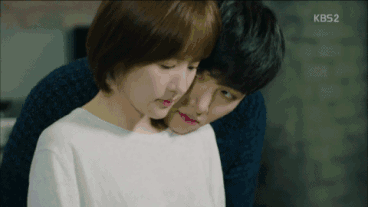 吻戏的类型是纯清但很诱人的那种,虽然不知道为什么要这么吃面包,但我