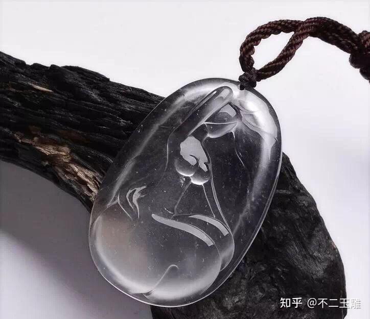 抖音朴艺琳的胸是假的吗
