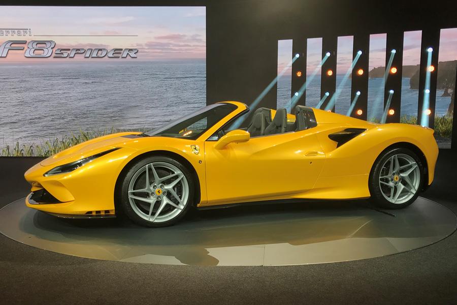 488敞篷版继任者全新法拉利f8spider实车亮相