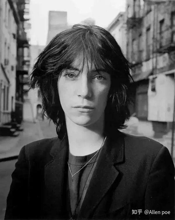 patti smith:一切通向彼此,让我们成为自己