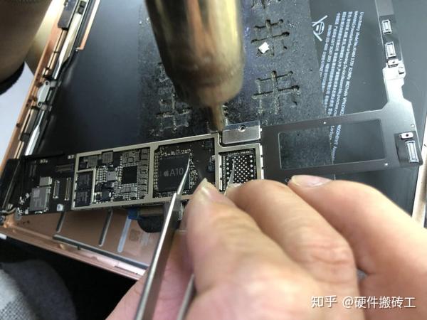 ipad2018激活锁问题后壳型号a1893