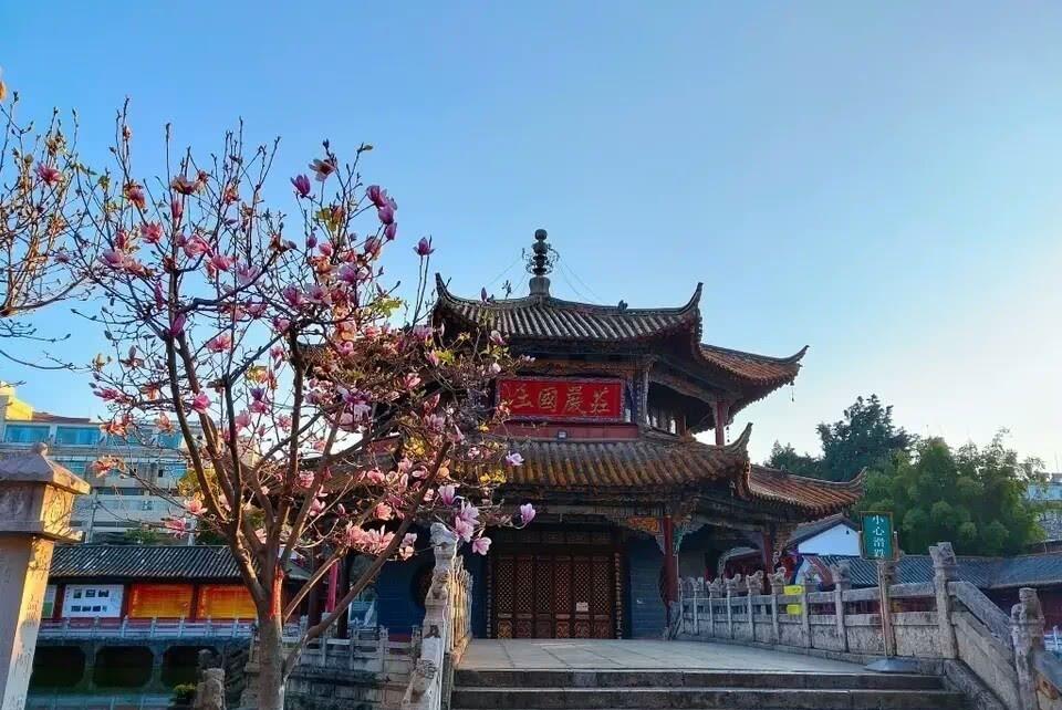 昆明的千年古刹圆通寺为什么是罕见的倒坡寺