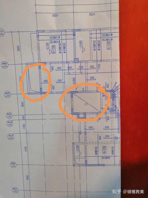 结构施工图一般有以下几种,梁钢筋图,板钢筋图,结构平面布置图和柱筋