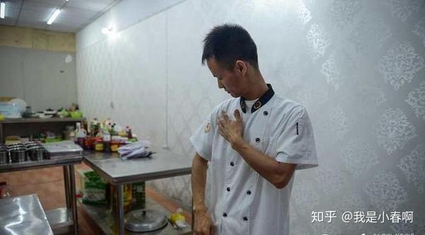 从留守儿童到网红厨师美食作家王刚小镇青年的逆袭