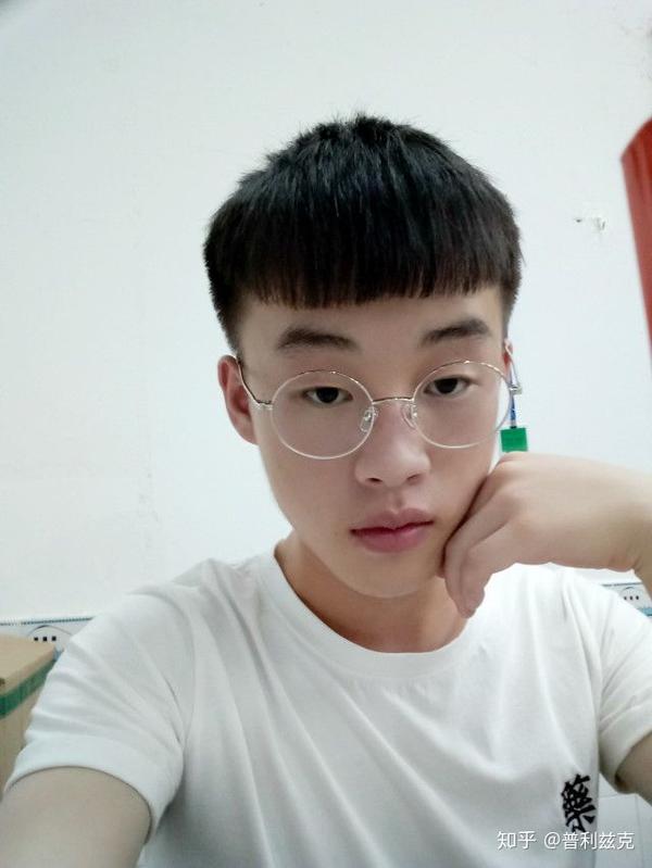 漂亮妹子会看上普通男生吗?