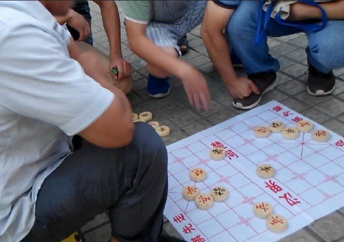 街头象棋残局擂台诈骗调查