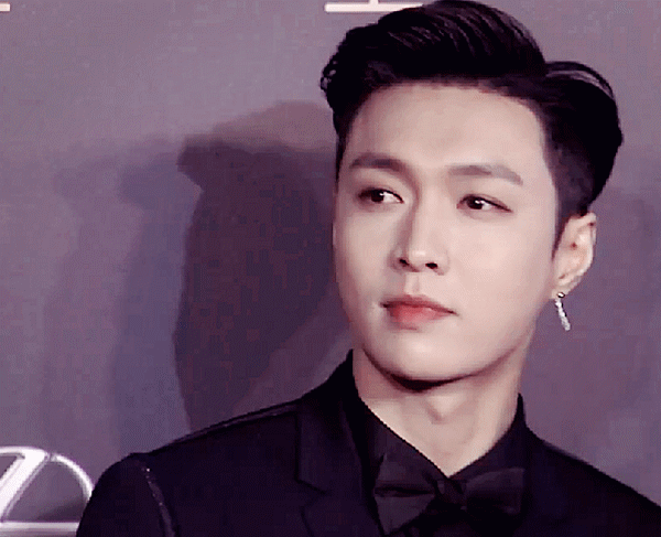 张艺兴的哪个照片/gif/视频让你觉得