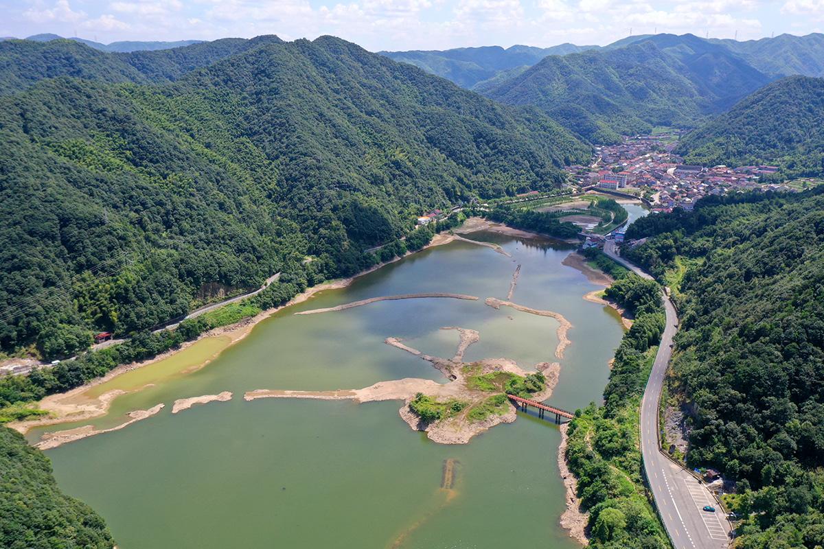 首发于颖之星语 旅游 1 人 赞同了该文章 宁波余姚市陆埠镇,地处四明