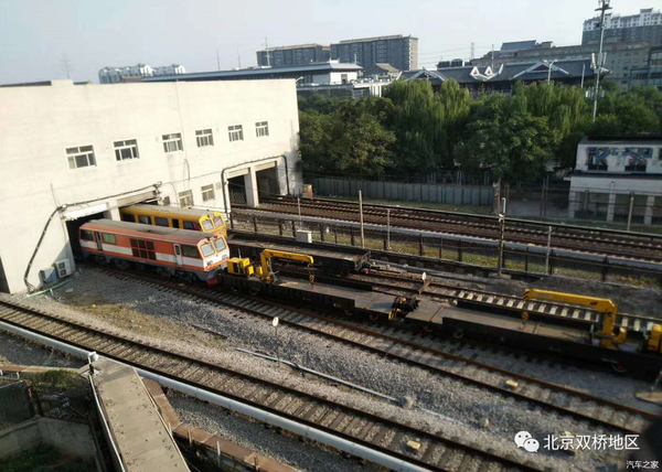改造热火朝天 北京地铁一号线,八通线贯通工程实施现场