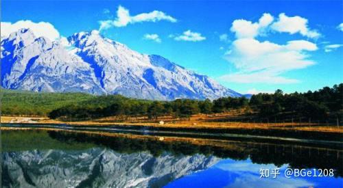 玉龙雪山已开发的旅游景区(点)主要有:冰川公园,甘海子,蓝月谷