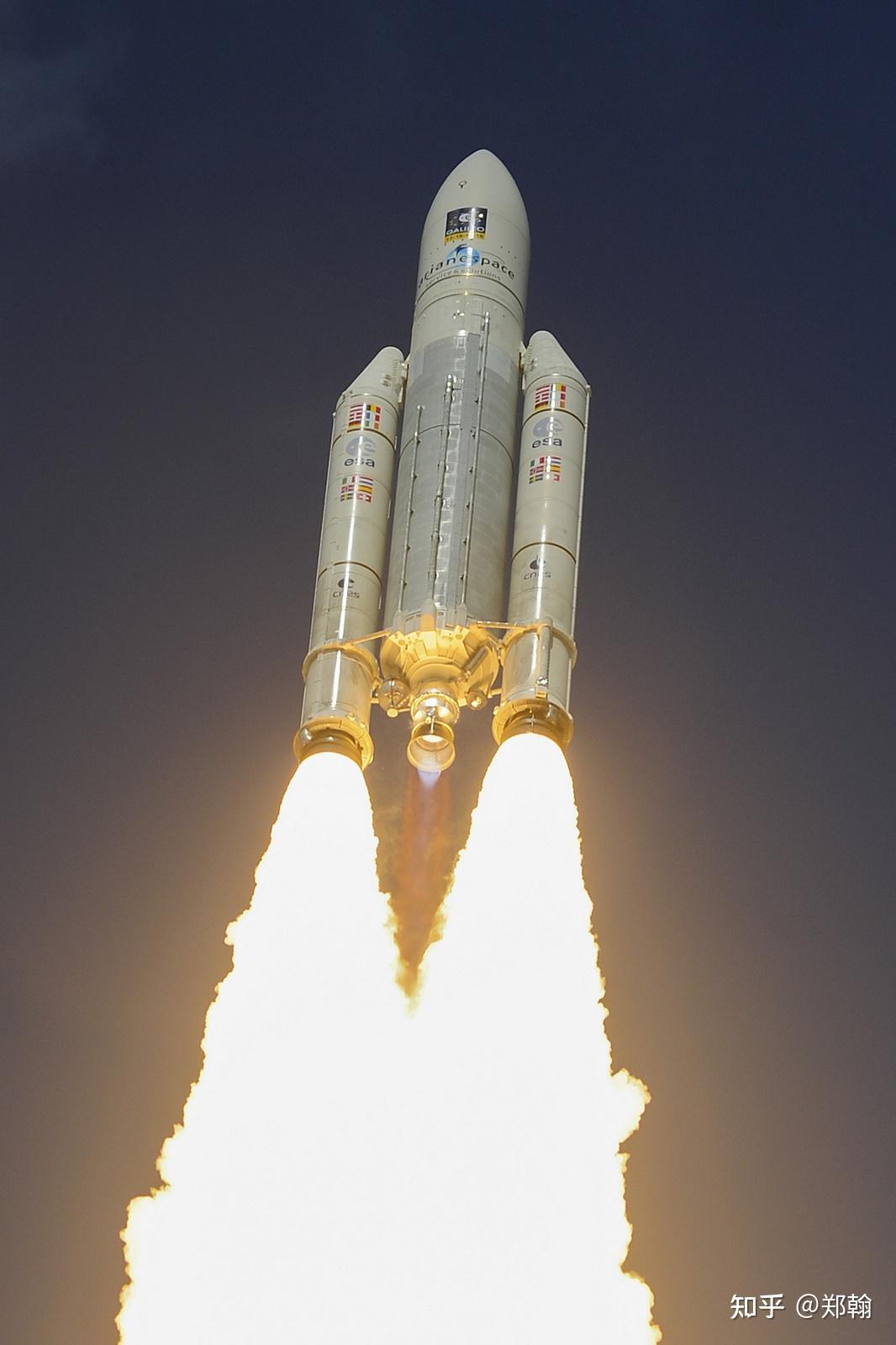 阿丽亚娜5火箭发射升空阿丽亚娜五型火箭的近地运载能力约为21吨左右