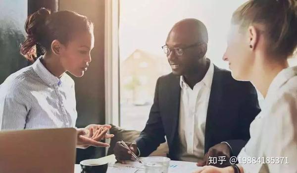 开实体店的商家,不管做什么生意,成交都是销售过程中必不可少的环节