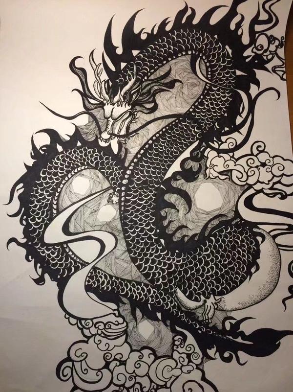 但是,画完之后就很开心,另外我姐姐还教我黑白装饰画,我自己也会画点