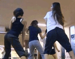 模特猫步不也是如此吗?腰是始终是司令部,扭腰总是关键动作.