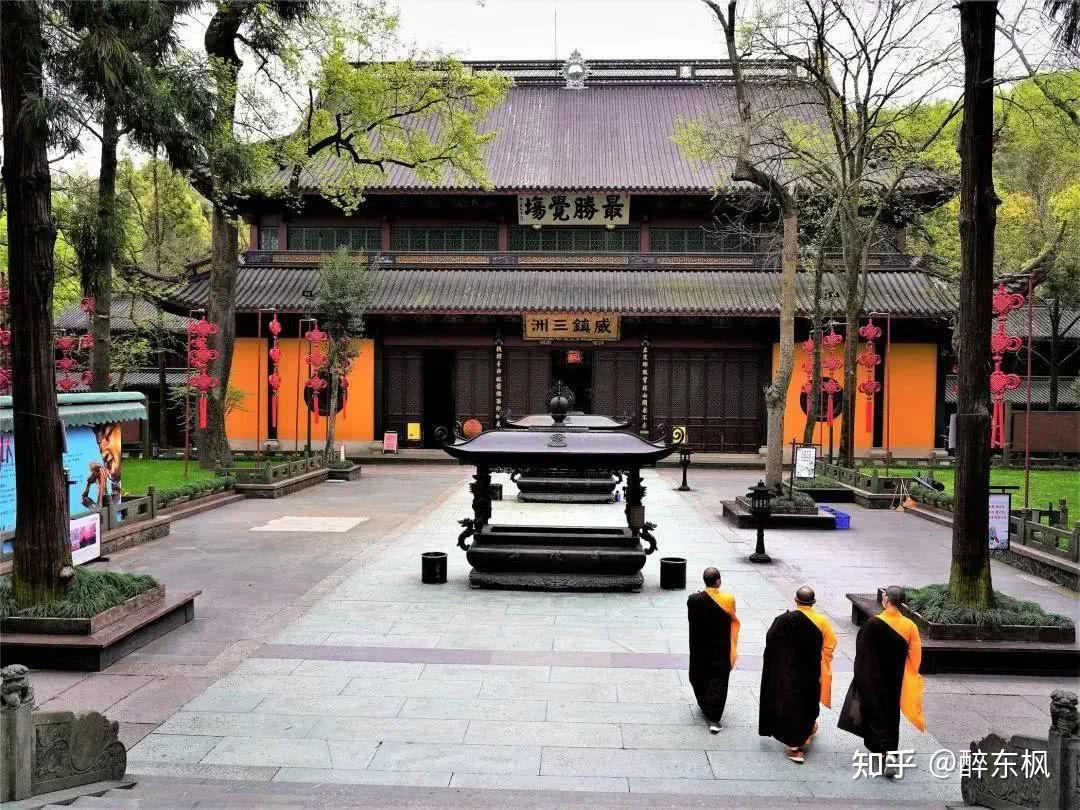 唐朝宋之问游览灵隐寺受骆宾王点拨写下惊艳之作备受后世推崇