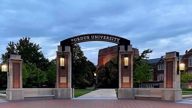 普渡大学