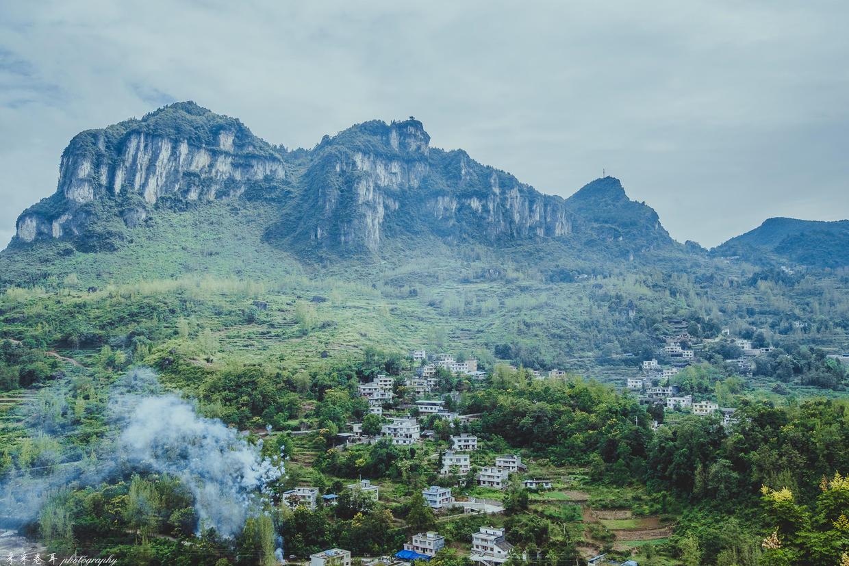 黔江区在城市里就有壮观大峡谷景观,请跟我云游