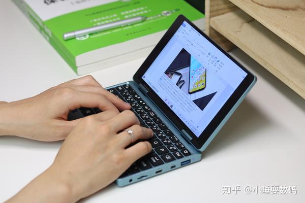 能装进口袋的国产笔记本7英寸酷睿m3处理器适合商务出差办公