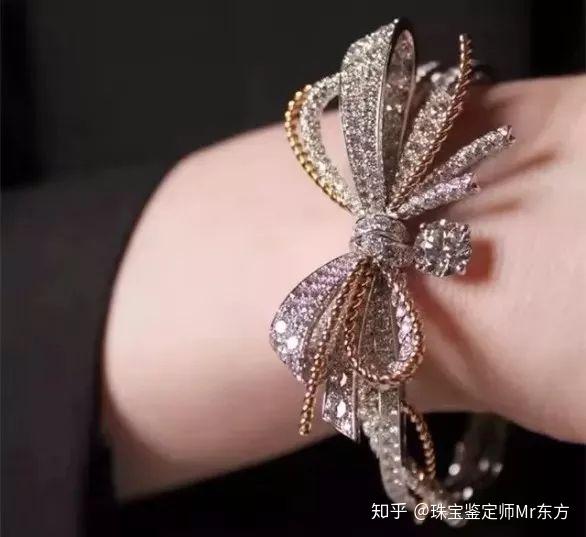 鱦ĶݡChaumet