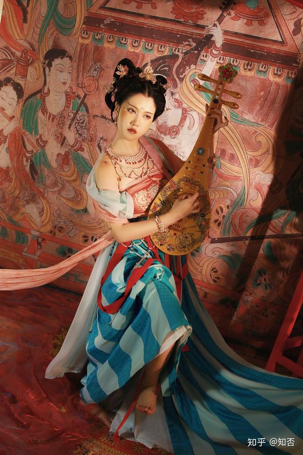 武汉汉服敦煌写真美不美?