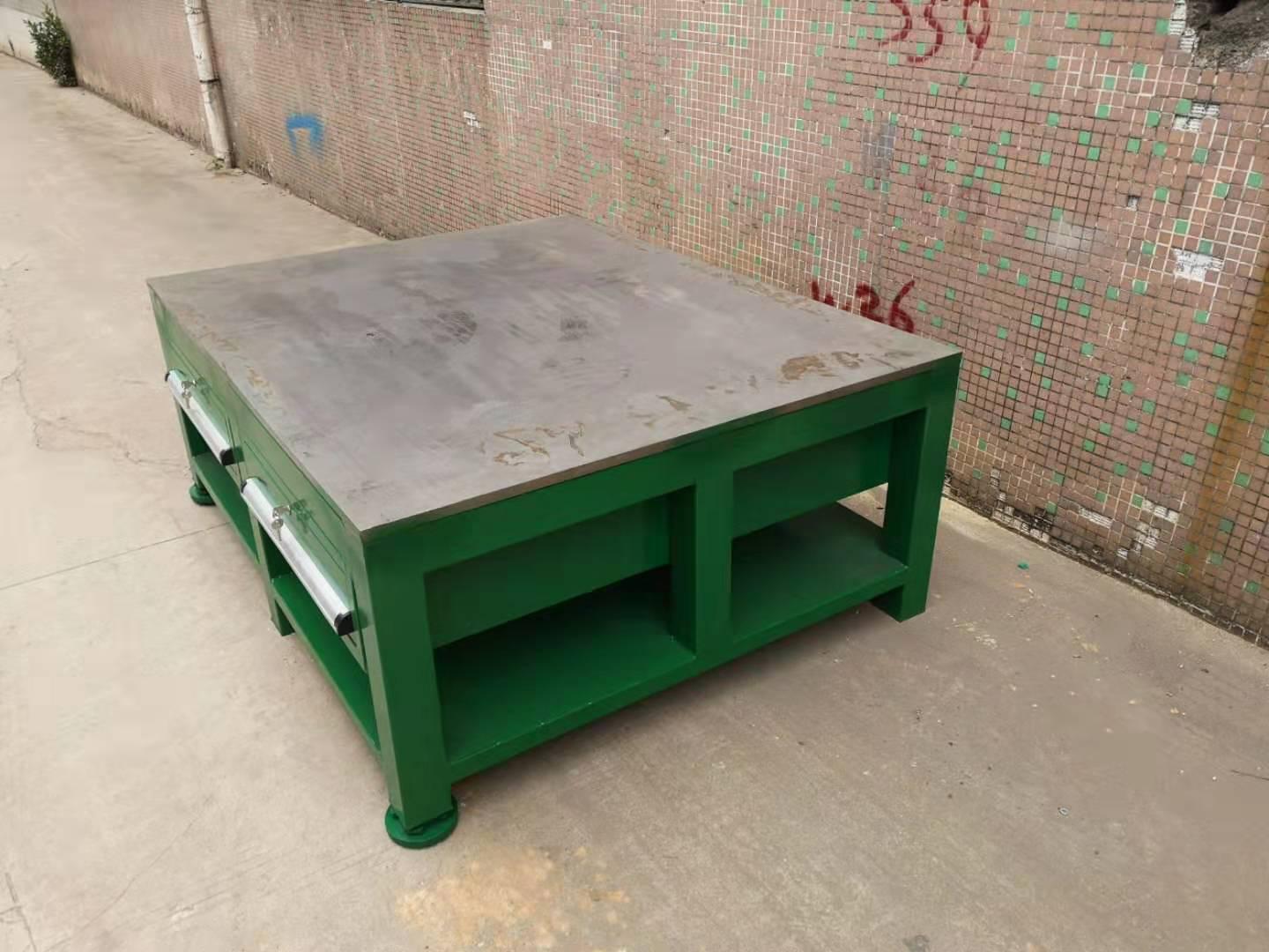 职校钳工操作台教学钳工工位桌技校钳工工具台供应商