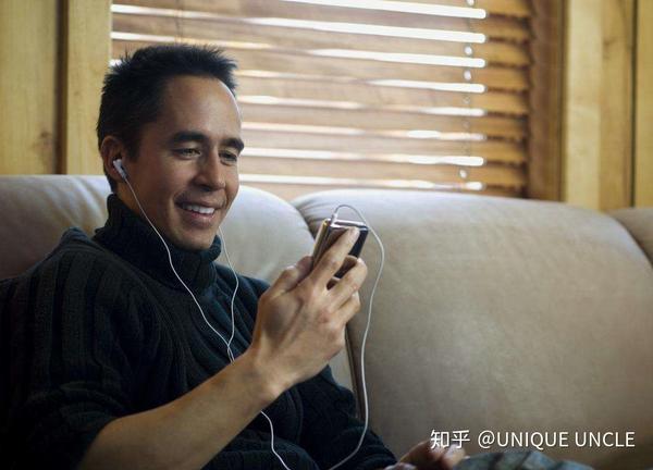 油腻大叔:从来就没有中年油腻男,只不过是油腻的人变老了!