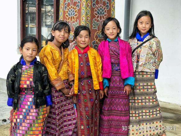 不丹友人曾经跟我说过,有些不丹人的名字可以看出来他们的祖父辈是