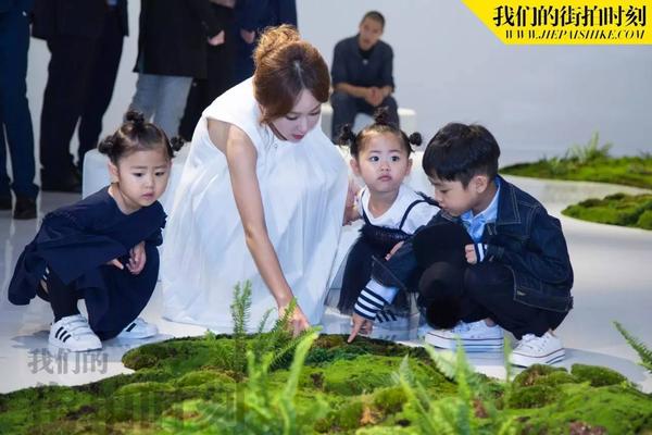 oh my baby 中超人气演员刘秀英和她帅气的儿子及萌萌哒的双胞胎 女儿