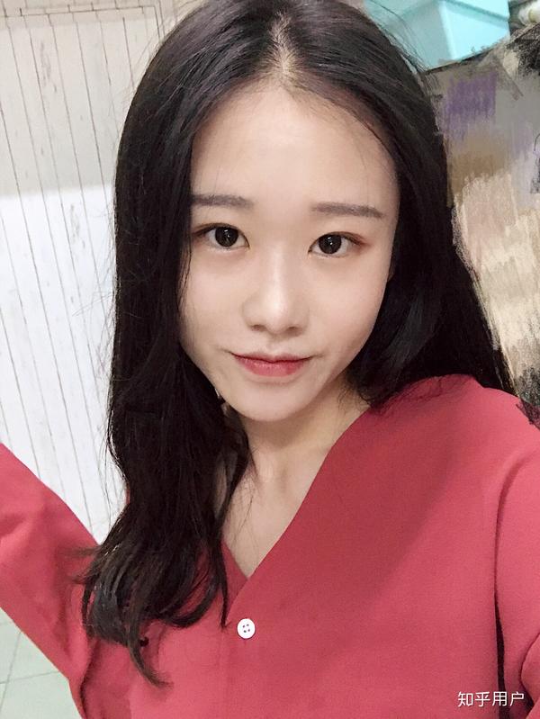 有个漂亮女朋友是什么体验?