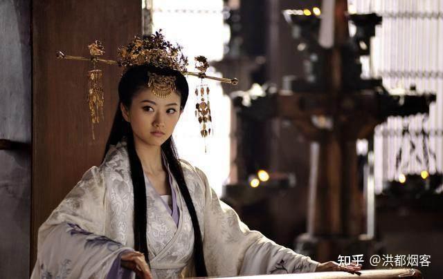 第四:漪罗《战国》中景甜饰演田忌之女田夕,她不但美艳,而且能文能武