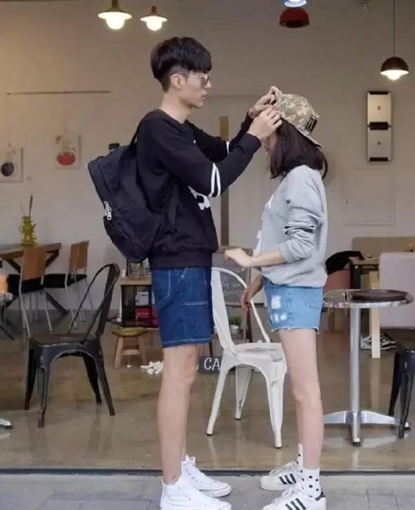 女160男172图片对比,160和172身高距离图 对于任意身高的女生来说,他们的男朋友在172左右可能性最大.