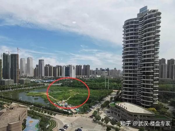算不得大平层,综上两点,城投融创国博城这个大平层的优势也非常明显了