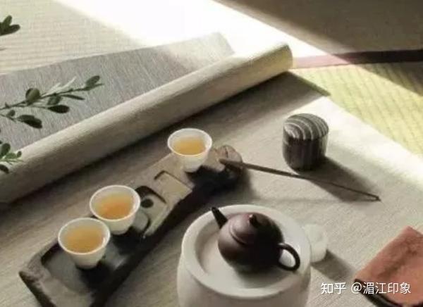 学会喝茶,让茶的芳香洗涤心灵