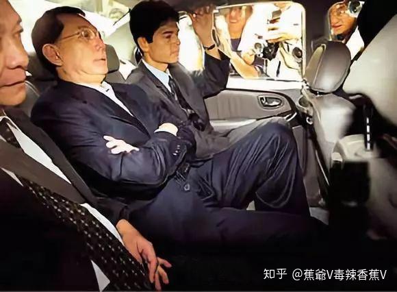 杨受成搭上上海首富的惨遭遇毒辣香蕉