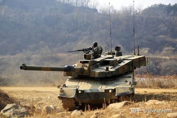 m48a3k     300台 ^第3步兵师团"白骨"的m48a5k,其电配比北方暴风号