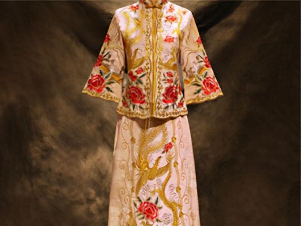 中式婚礼礼服之龙凤褂的穿着讲究与禁忌
