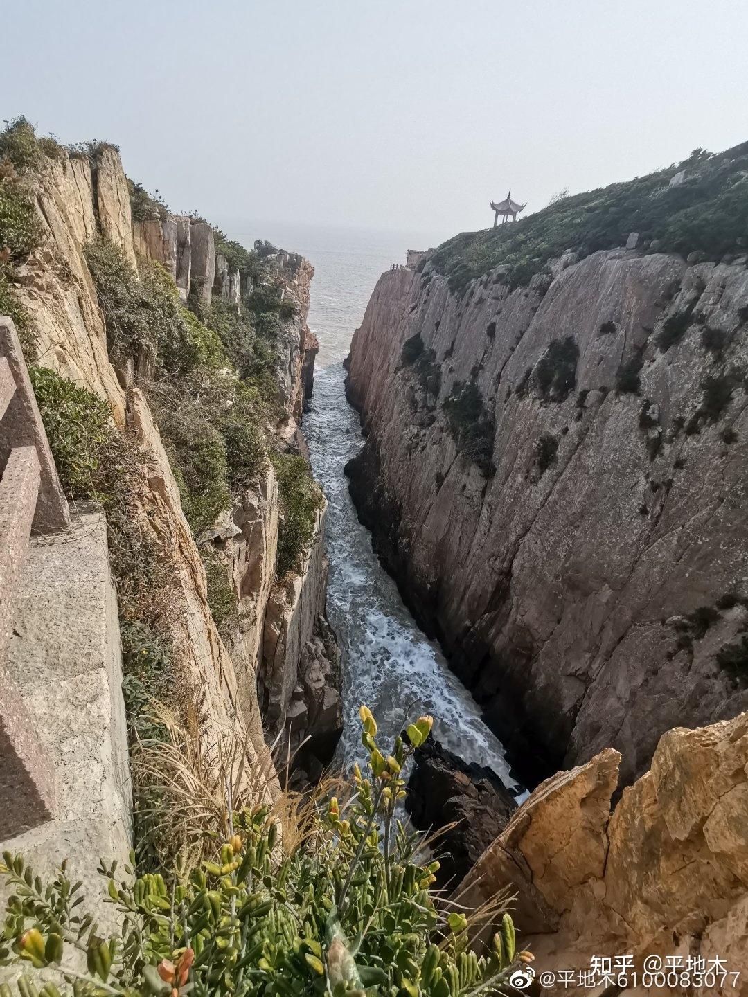 大陈岛山甲午岩经国留影想什么