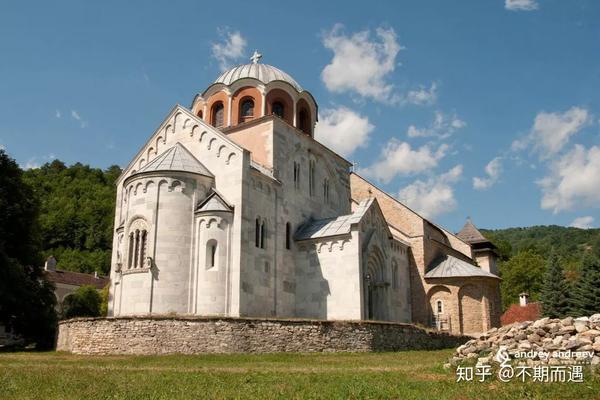 塞尔维亚三大著名修道院