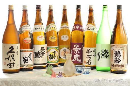 清酒杂学这么多日本清酒酒标上的毛笔书法有没有你喜欢的那一款设计